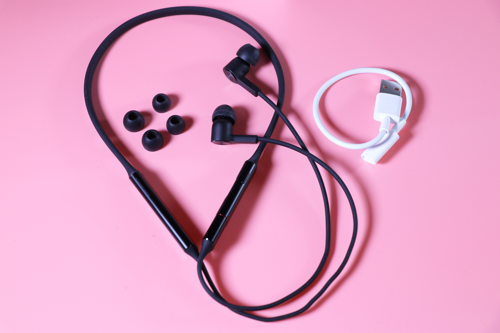 Huawei FreeLace Wireless Earphones Review: Best Match of Huawei P30 Series  - Gizmochina