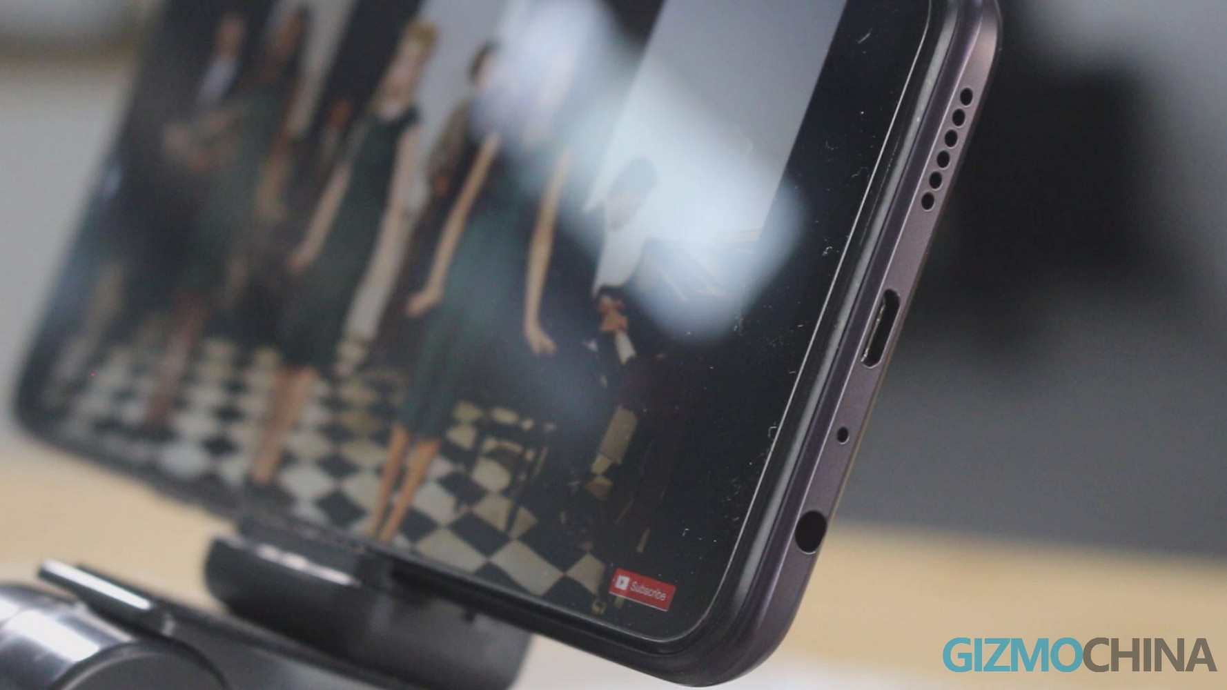 Realme 3 Pro speaker 1