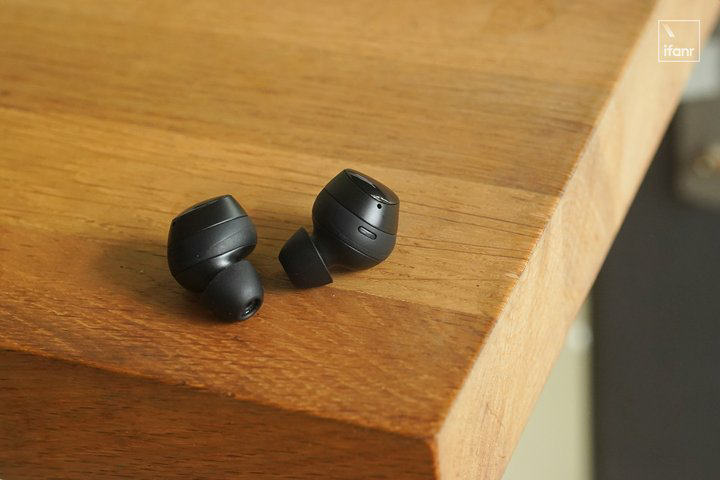 airpods 2 vs samsung galaxy buds