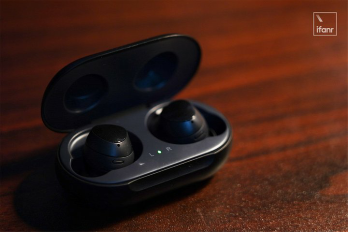 airpods 2 vs galaxy buds