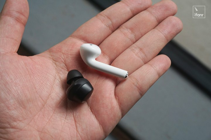 airpods 2 vs samsung galaxy buds