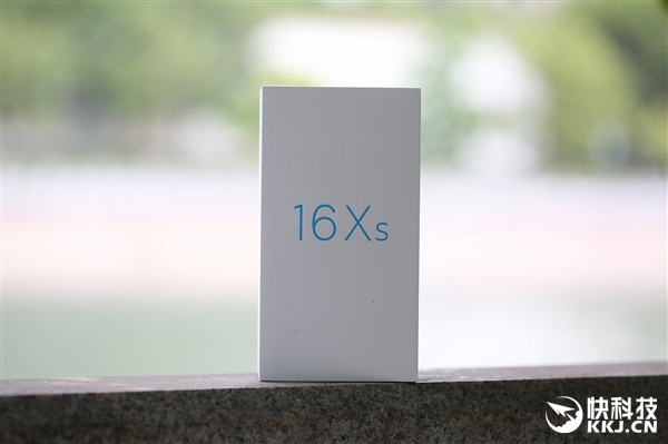 Meizu 16Xs in Pictures: A near perfect bezel-less design - Gizmochina