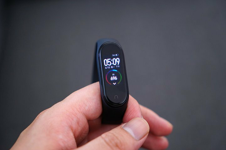 تسرب: سيحتوي Mi Band 5 على مستشعر SpO2 ، Amazon اليكسا والمزيد 5