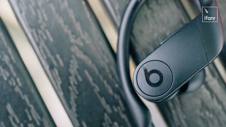 Powerbeats Pro: Ultimate Earbuds for Workout