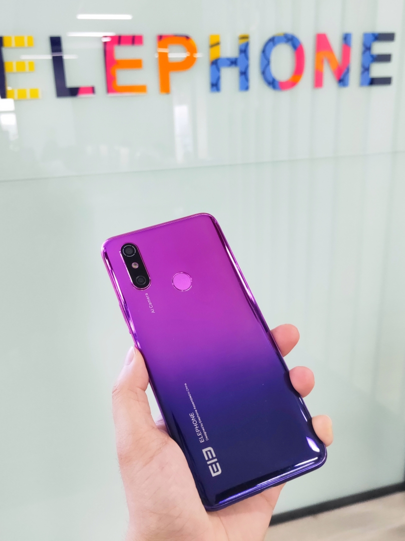 Photos of mysterious Elephone device with punchhole camera surface