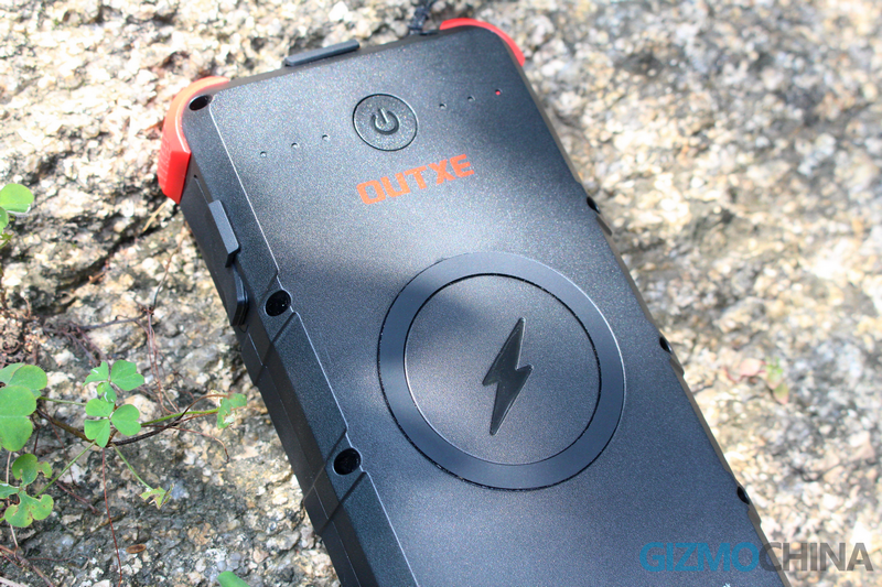 OUTXE W20 Power Bank