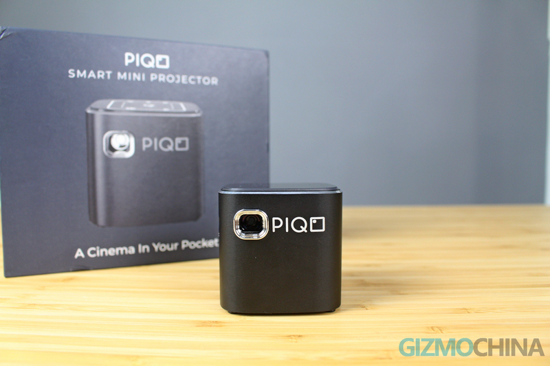   PIQO Smart Mini Projector 