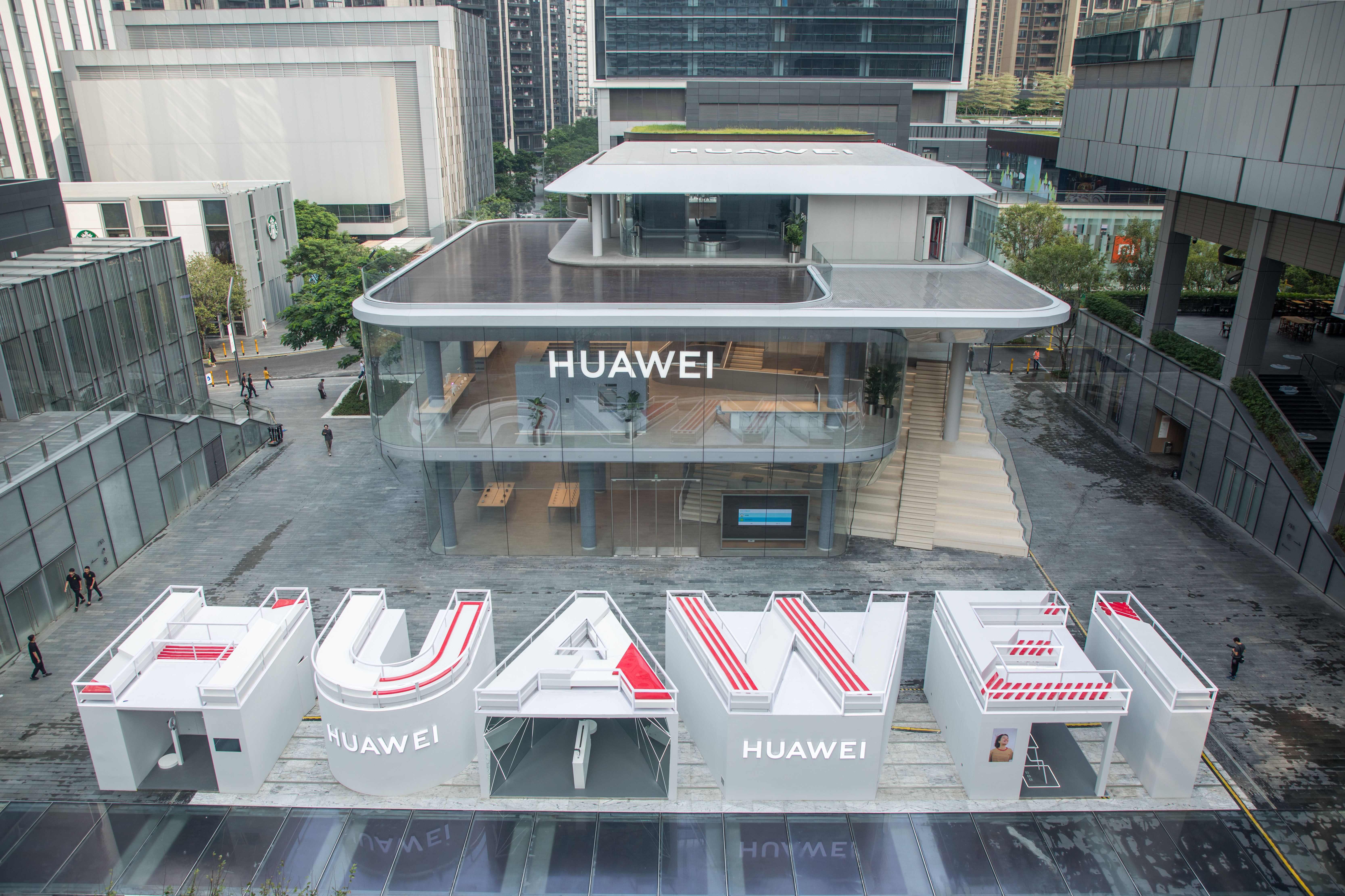 Huawei store logo official featured 03