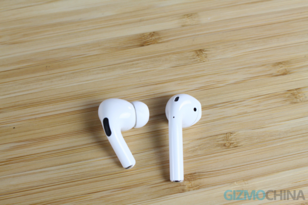 AirPods Pro hands on 05