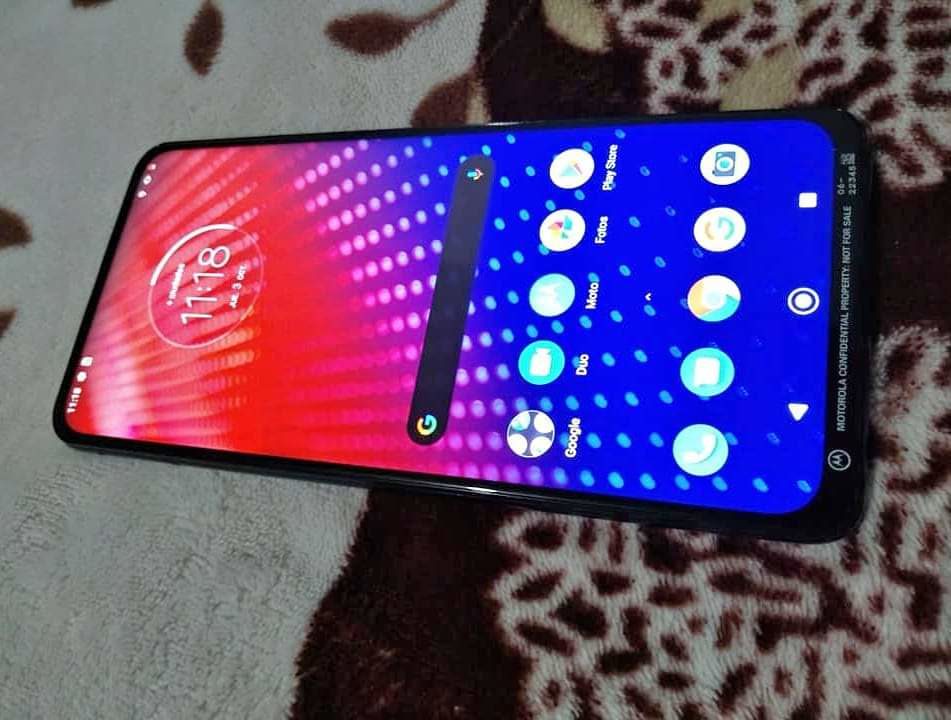 Moto Z4 Force Front