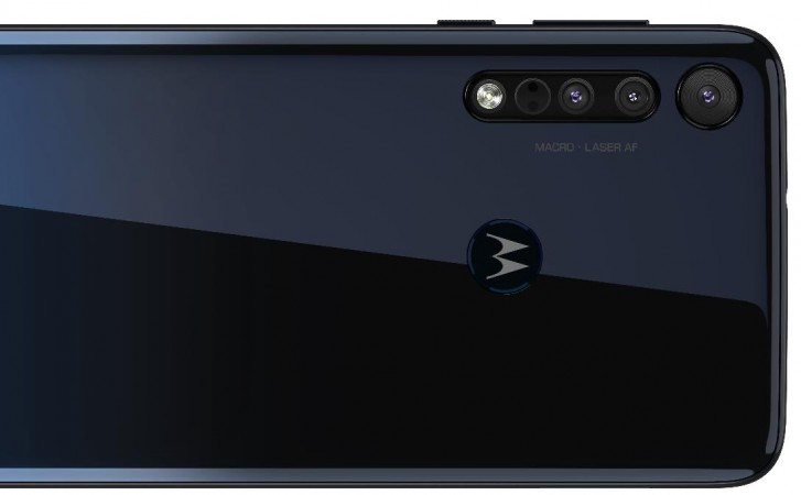 Motorola One Macro triple cameras
