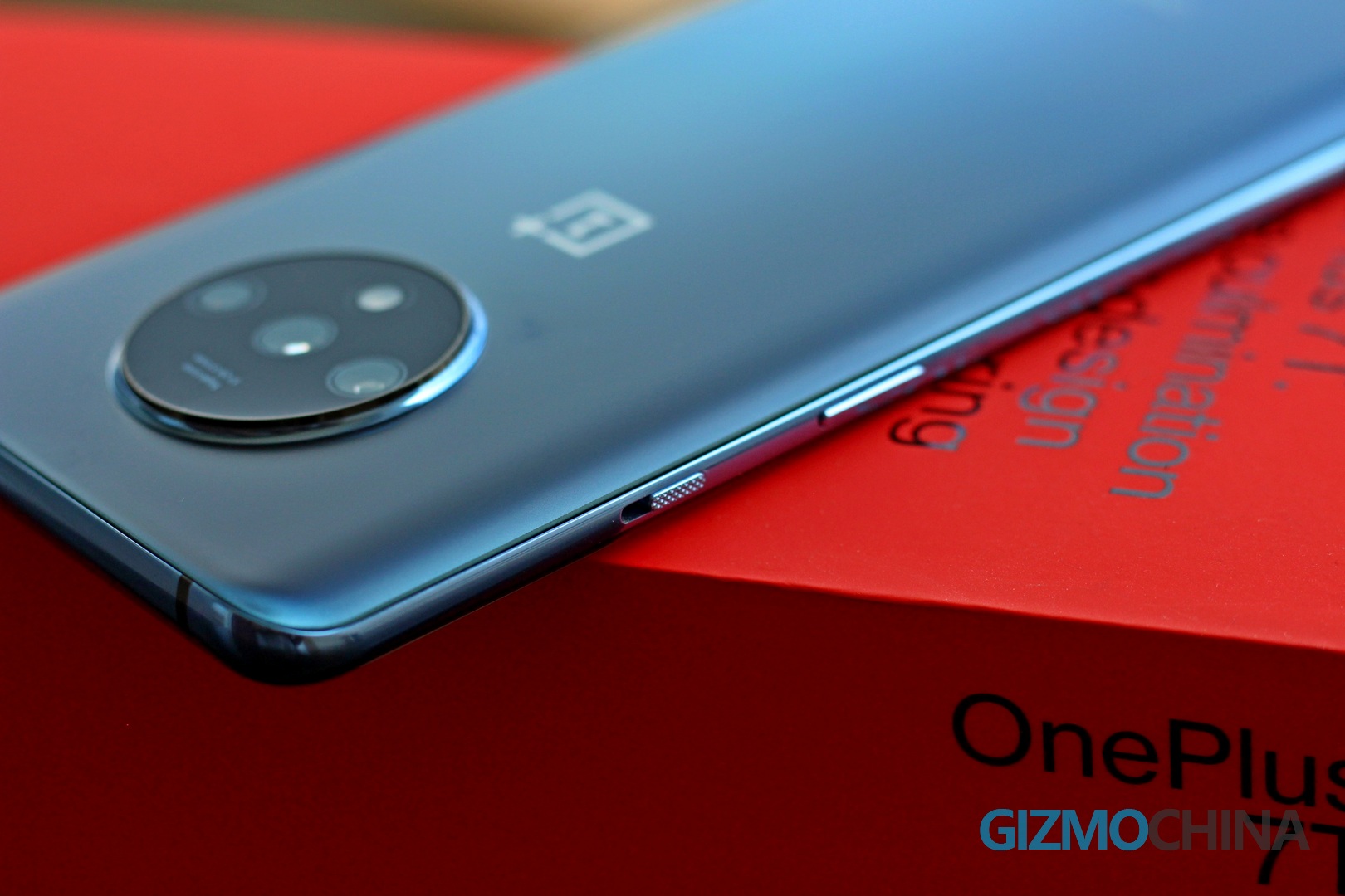 OnePlus 7T Hands on alert slider featured