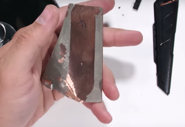 ROG Phone 2 Copper Cooling Chamber