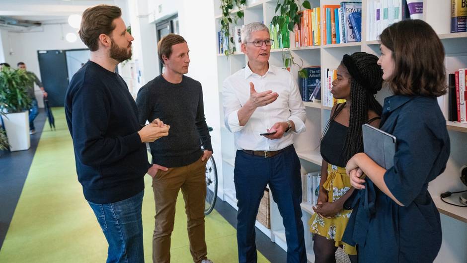 Tim Cook at Blinkist Germany | 1