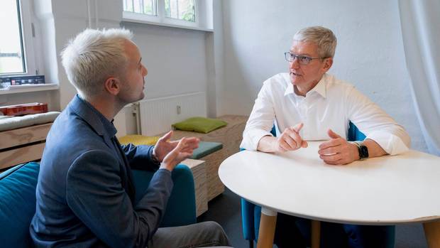 Tim Cook at Blinkist Germany | 2