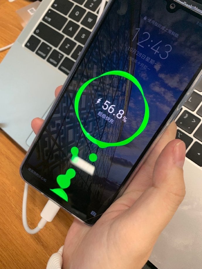 commentator Je zal beter worden Op maat Confirmed: Honor 20 Lite supports 20W+ faster charging via high-wattage  chargers - Gizmochina