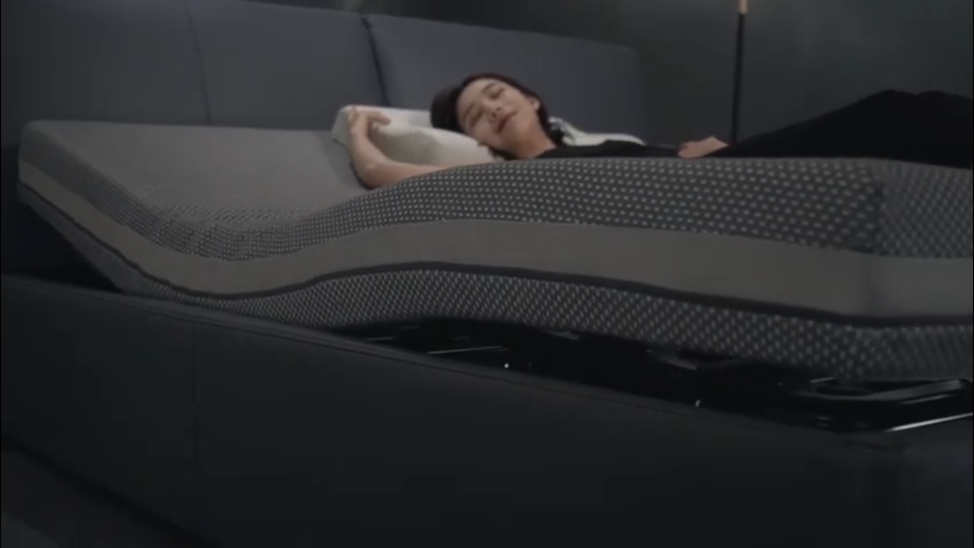Xiaomi Officially Unveils its Smart Electric Bed with tons of useful