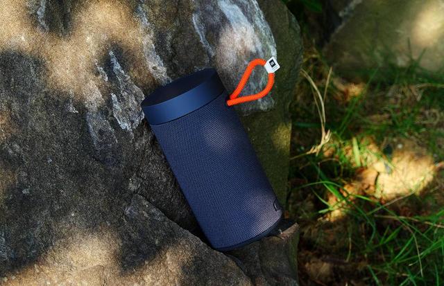 Check out the Xiaomi Mi Outdoor Bluetooth Speaker in Pictures - Gizmochina