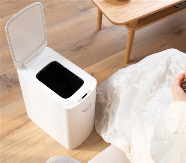 Xiaomi's crowdfunded Smart Garbage Bin opens automatically and seals