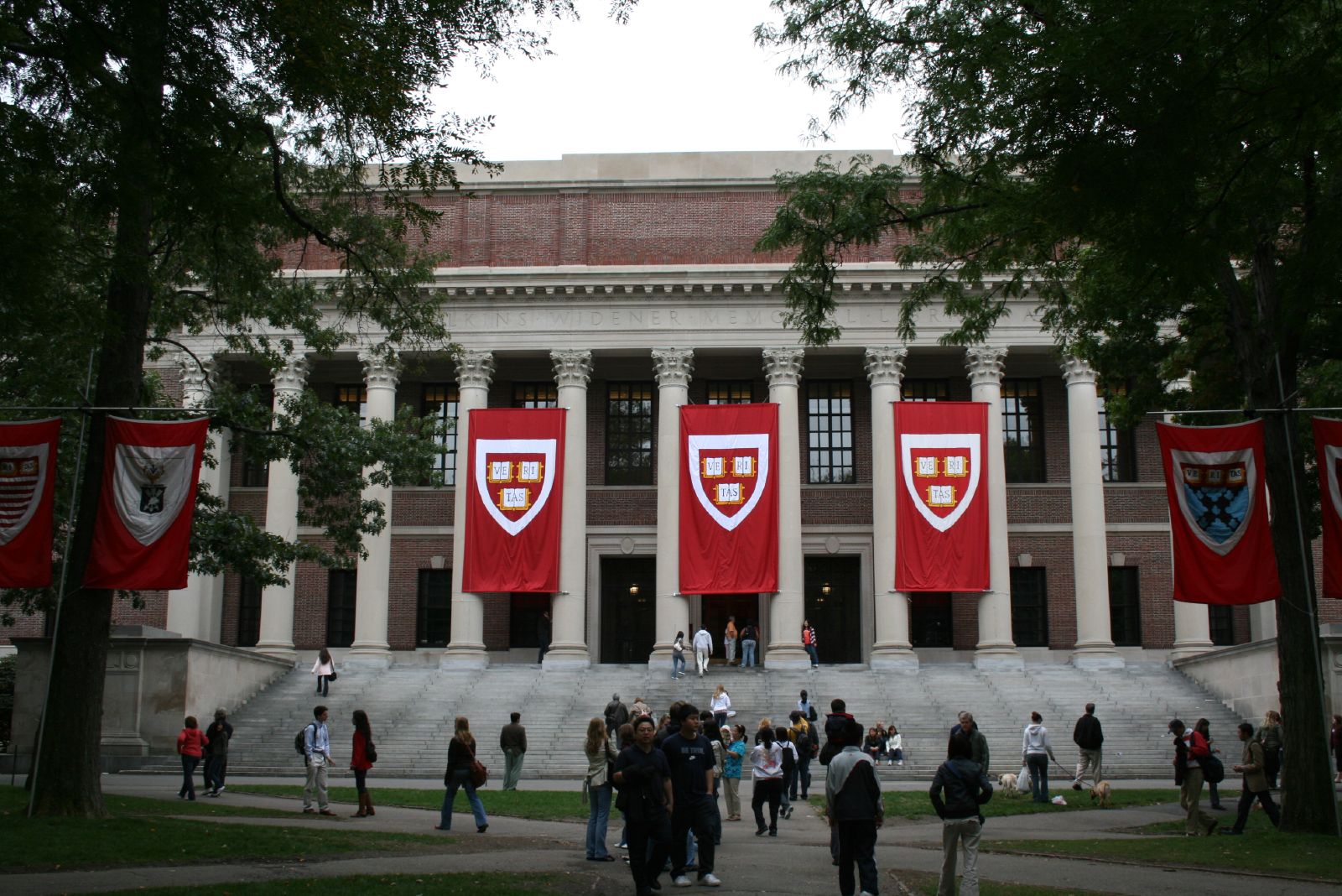 Harvard professor charged with hiding China ties