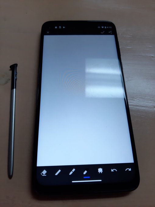 Live photos of the Moto G Stylus reveal it will have four