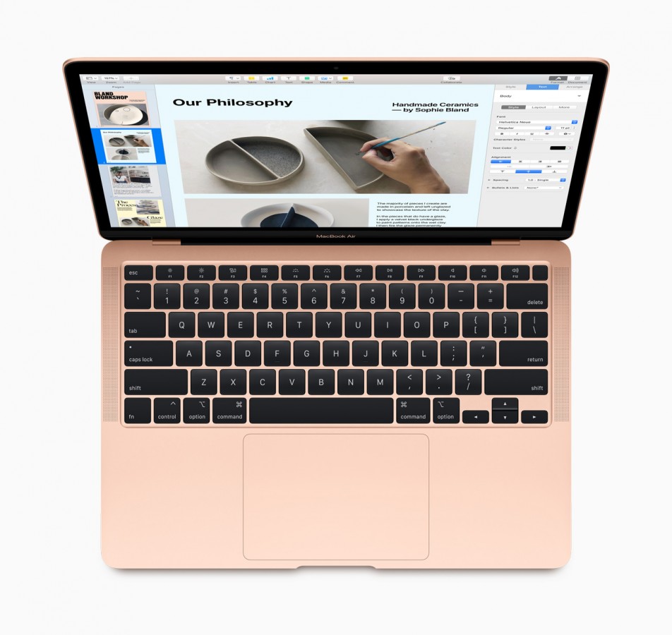 Apple MacBook Air 2020 with Magic Keyboard