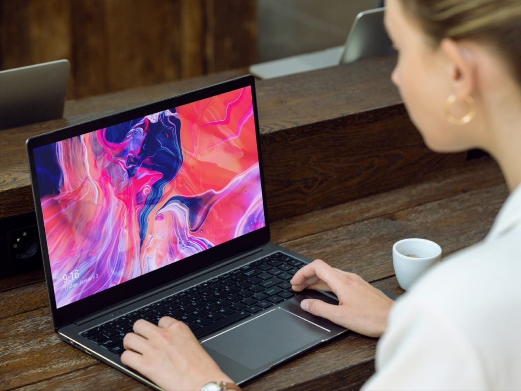 CHUWI AeroBook Pro Official