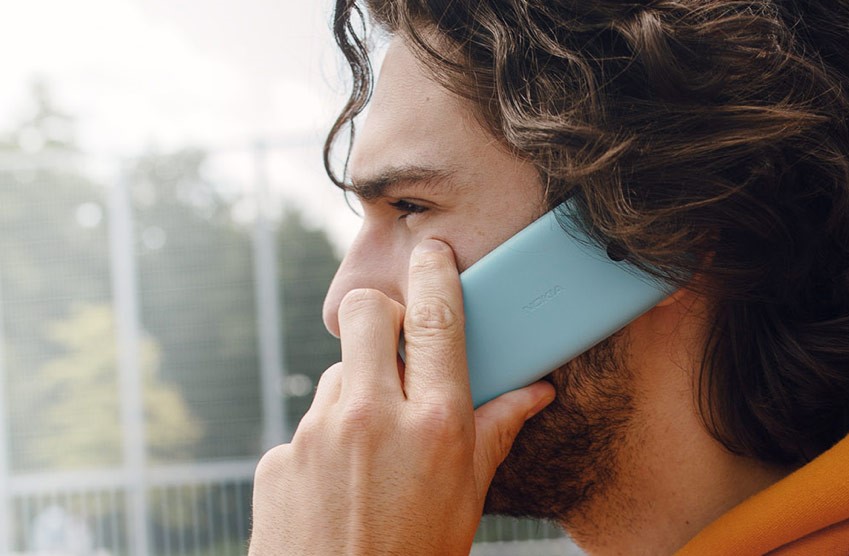 Nokia 220 4G Featured