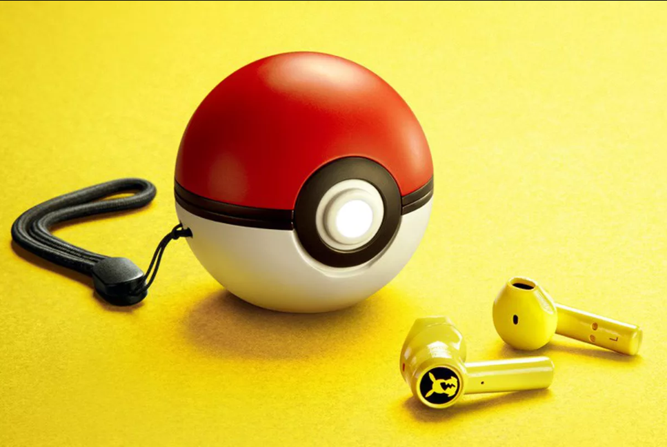 ستبيع Razer قريبًا سماعات أذن Pikachu ، وستصل بحقيبة Pokéball 3