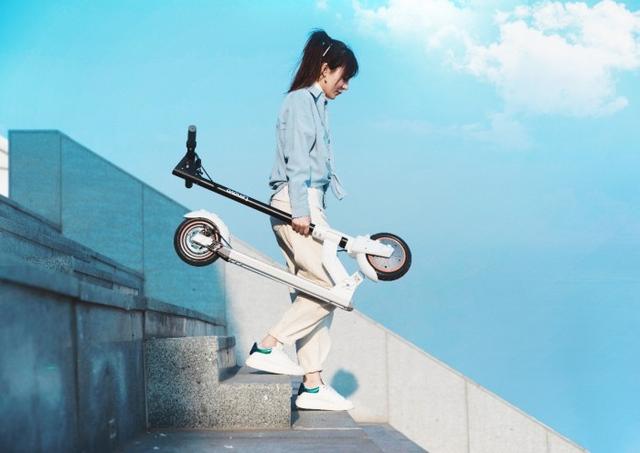 ينطلق Lenovo Smart Electric Scooter M2 قريبًا: التصميم والميزات 7