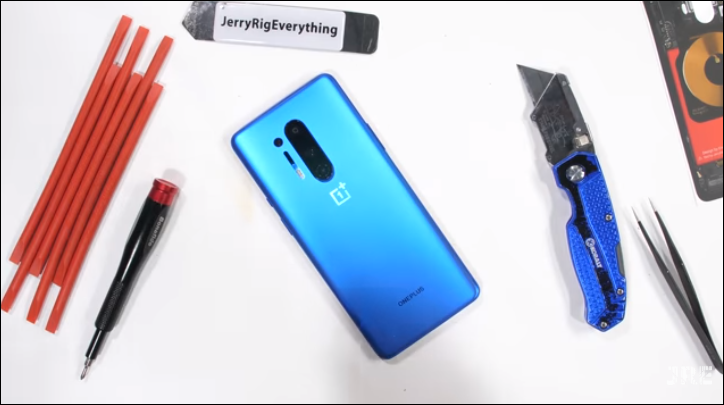 يعرض فيديو OnePlus 8 Pro Teardown مكونات داخلية مرتبة بدقة 25