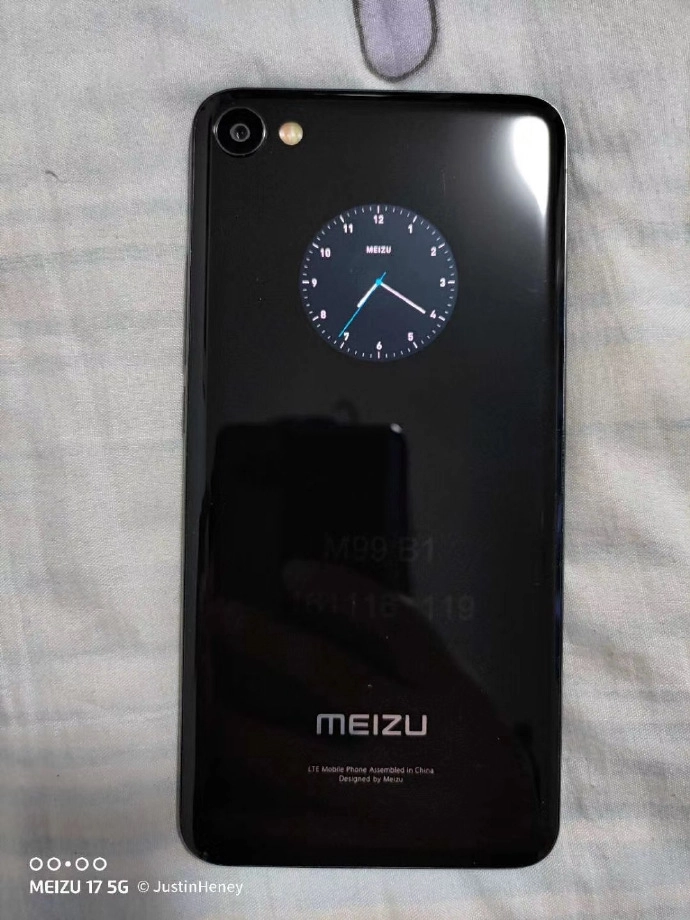 Meizu Dual Screen Smartphone Leak