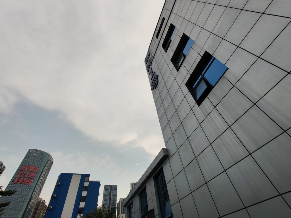 OnePlus 8 Pro -wide-angle-high resolution