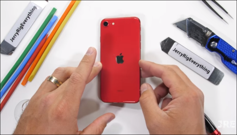 iPhone SE (2020) gets JerryRigEverything's Teardown treatment - Gizmochina
