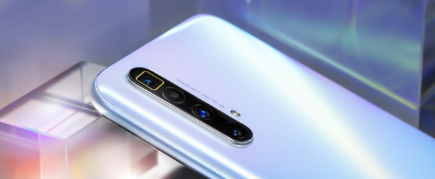 realme X3 SuperZoom cameras