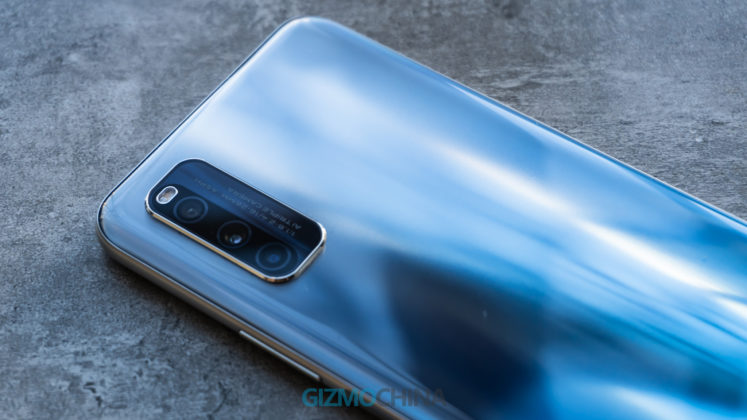iQOO Z1 Review 02