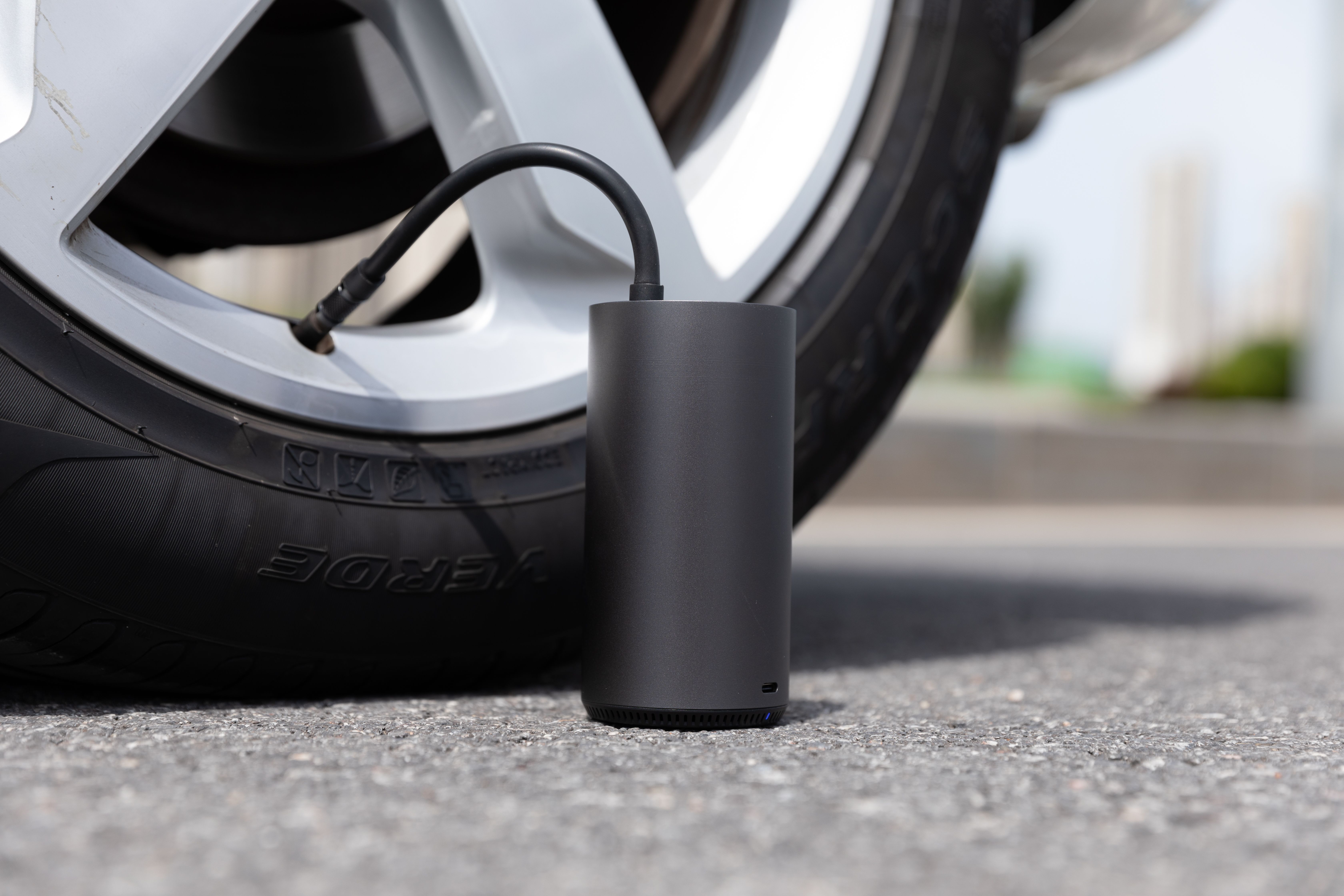 portable tire pump