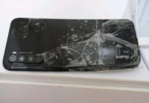Redmi Note 8 unit falls from an 8th floor apartment and still worked fine Redmi Note 8