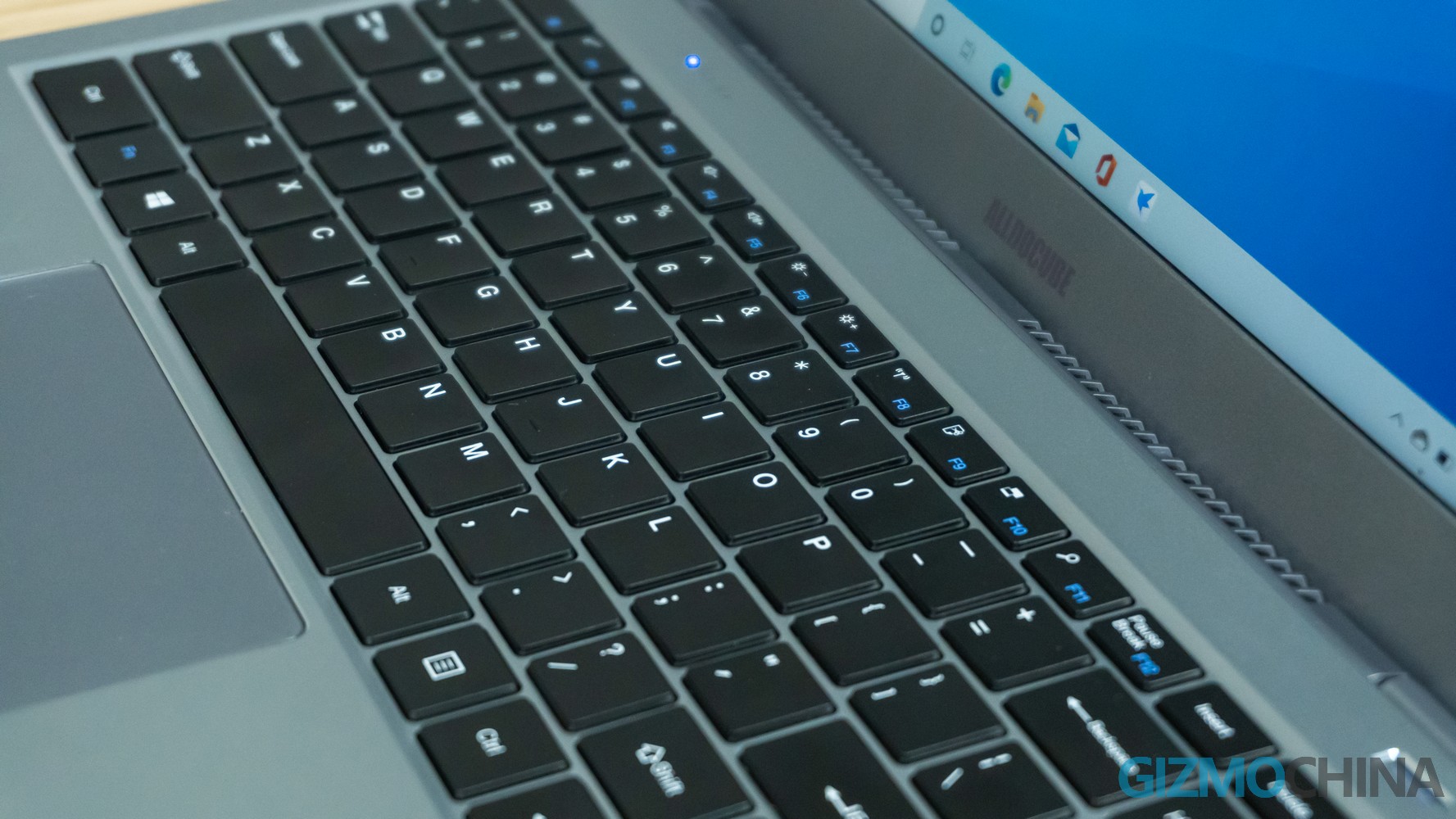 ALLDOCUBE-i7Book