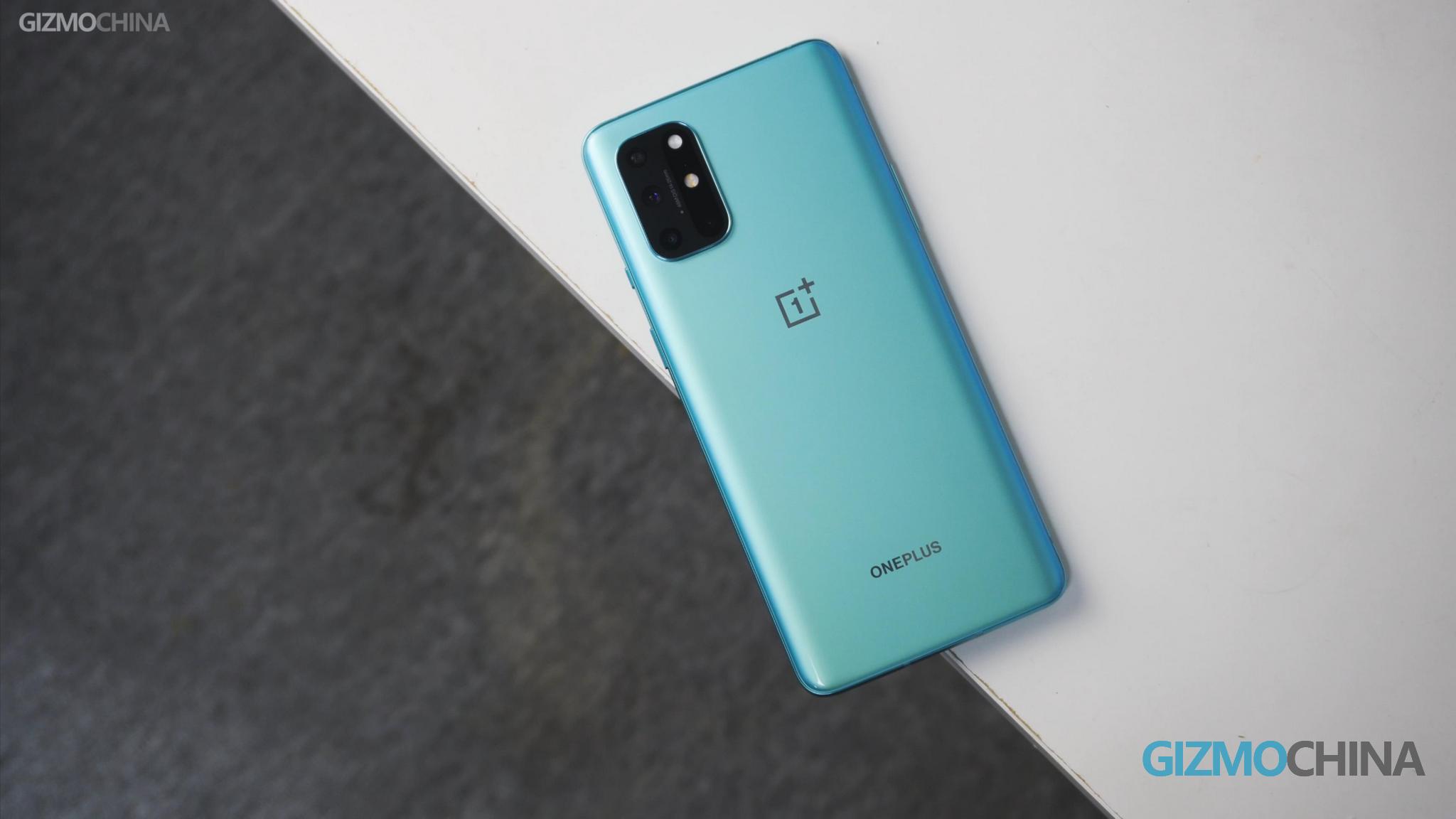 OnePlus 8T en primer plano