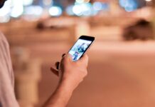 UK consumers prefer buying phones offline while those in Germany & Spain have shifted to online Smartphone Generic Featured