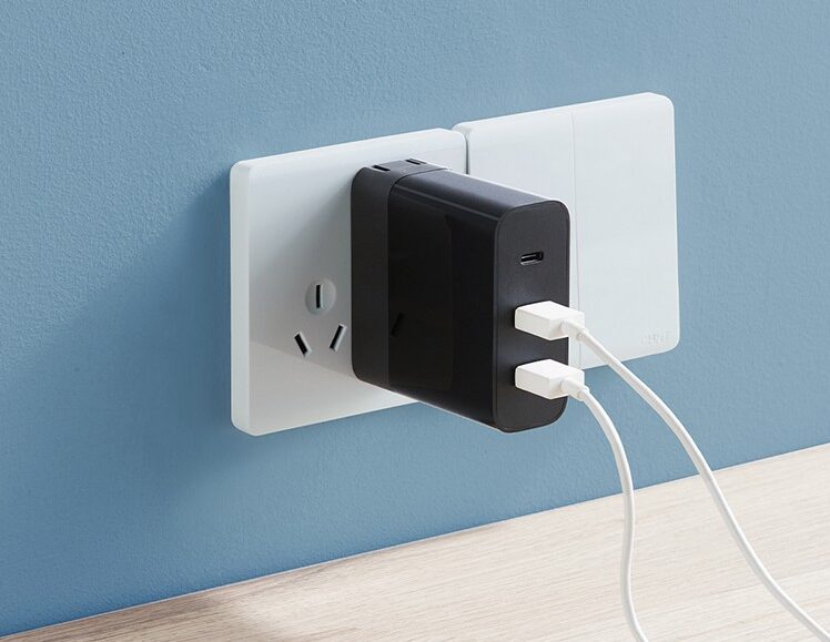 ZMI 65W Charger International Edition