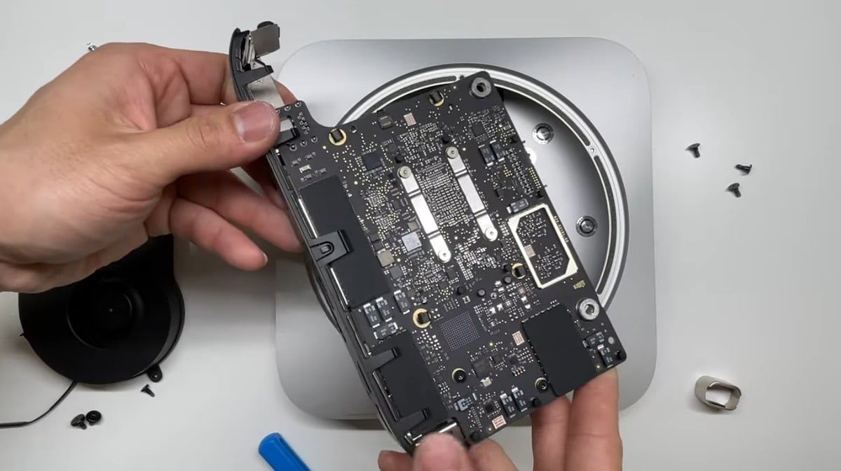 video bên trong Mac Mini