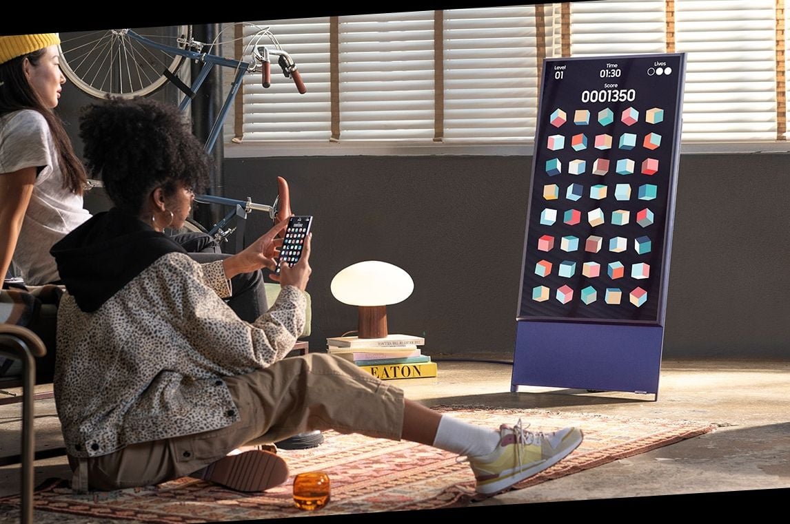 تلفزيون Samsung Sero بشاشة قابلة للدوران لمحتوى الوسائط الاجتماعية الذي تم إطلاقه مقابل 1،24،999 روبية (~ 1678 دولارًا) 2 تلفزيون Samsung Sero