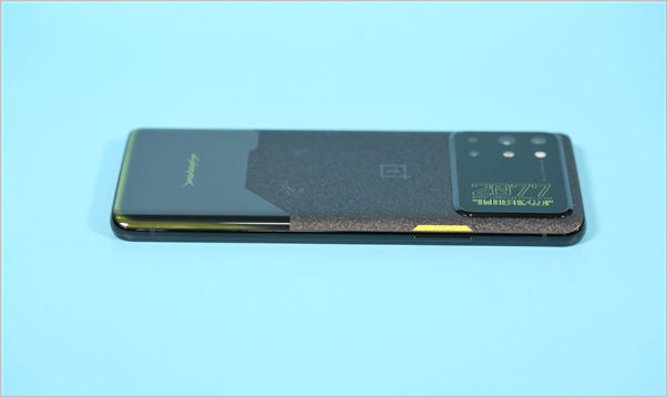 OnePlus 8T Cyberpunk 2077 Limited Edition Hands-on pictures 14