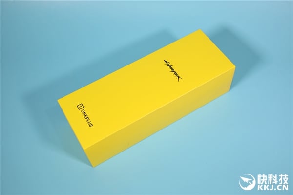 OnePlus 8T Cyberpunk 2077 Limited Edition Hands-on pictures 17