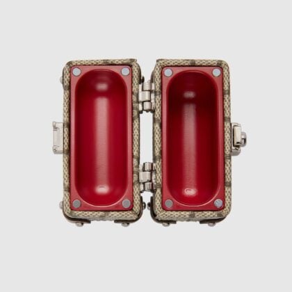 GUCCI releases new AirPods cases priced at $1,100 and $460 respectively 8 GUCCI AirPods Pro Case 03