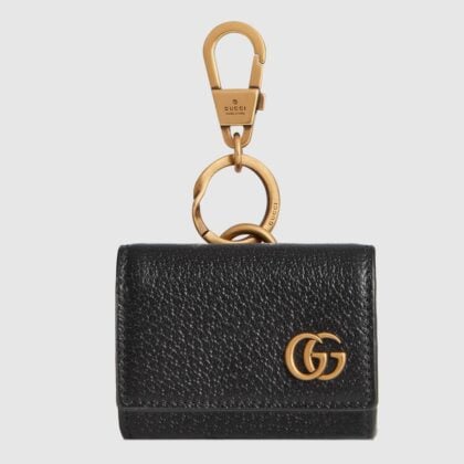 GUCCI releases new AirPods cases priced at $1,100 and $460 respectively 11 GUCCI GG Marmont AirPods Case 02