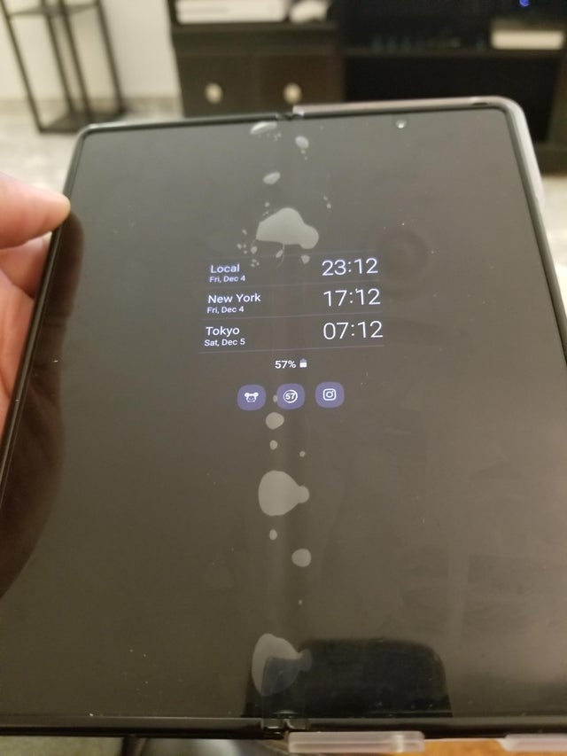 Samsung Galaxy Z Fold 2 Screen Protector Bubbling 