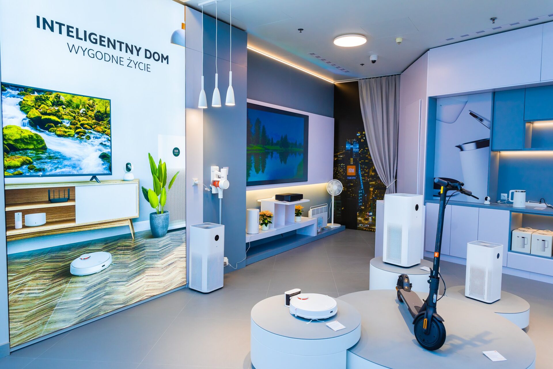 Xiaomi opens its largest Mi Store in Central & Eastern Europe & the ...